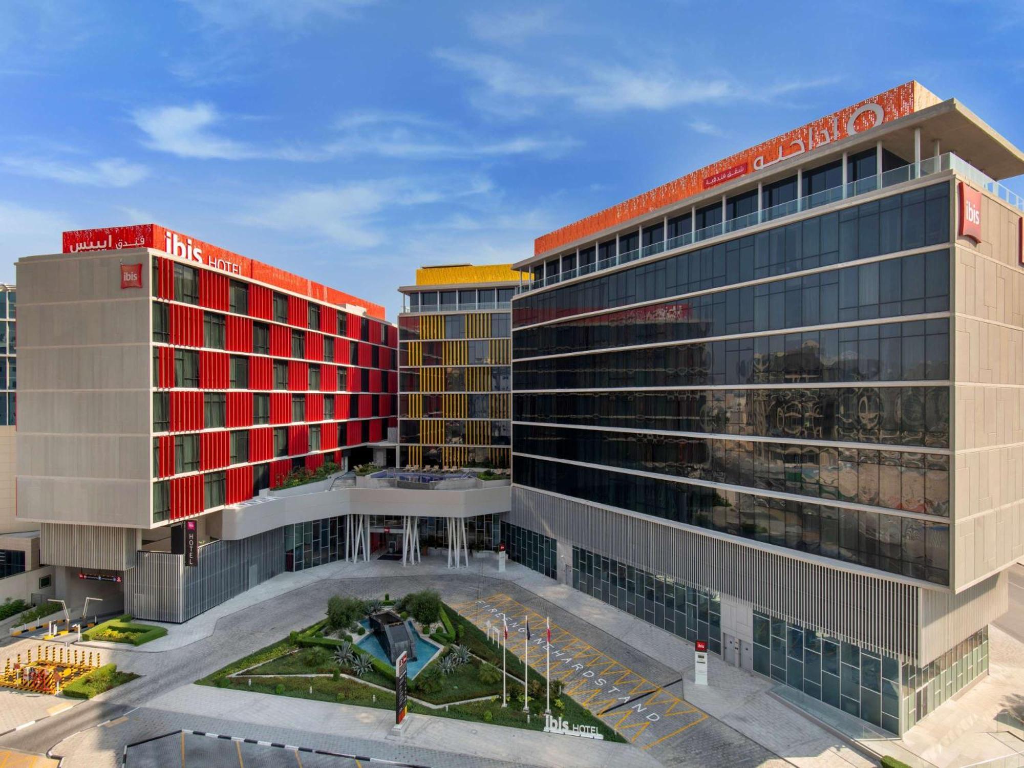 Ibis Doha Hotel Exterior photo